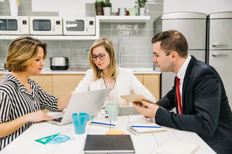B2B Lead Generation for Law Firms Connecting with the Right Clients