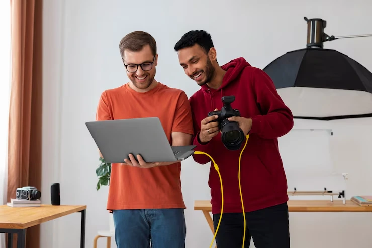 Combining Traditional And Digital Service Based Lead Outreach